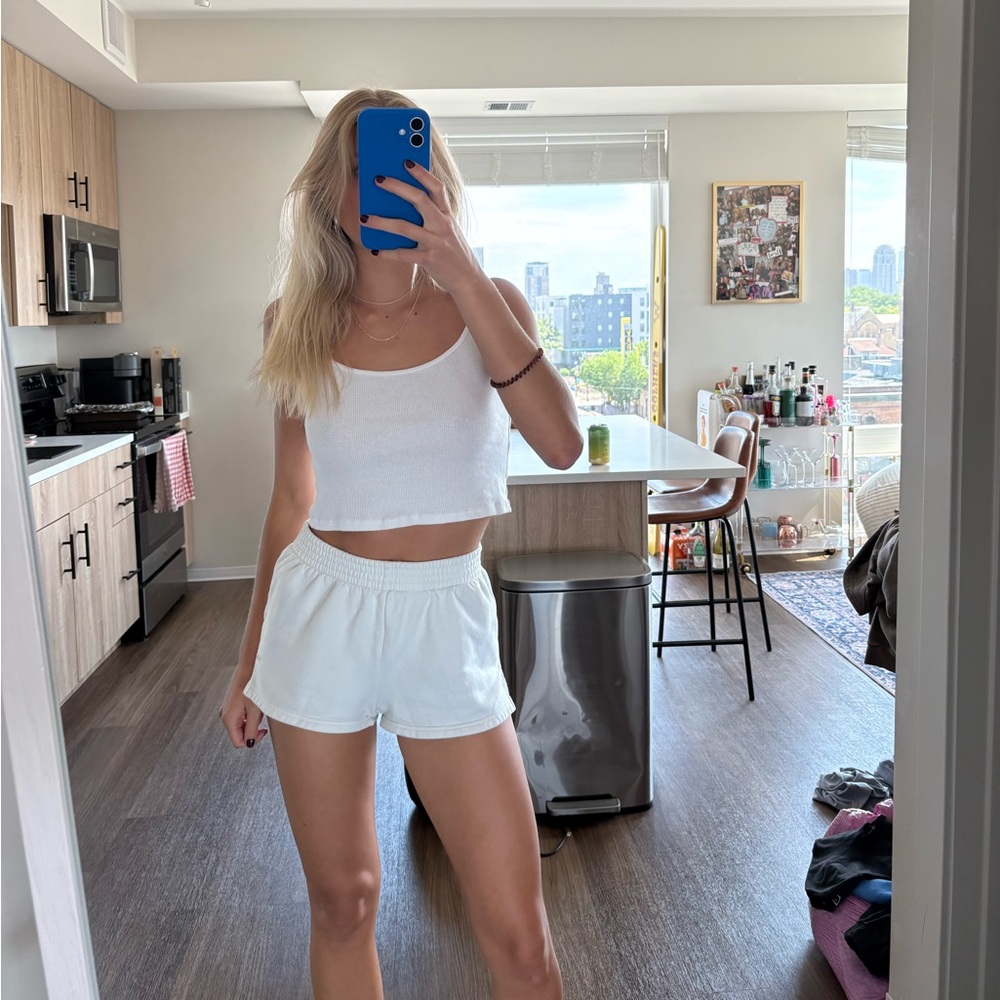 Women's White Cropped Tank - Brandy Melville